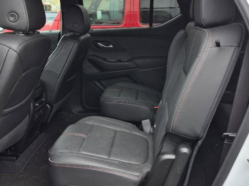 Used 2023 Chevrolet Traverse RS AWD/4WD image 7