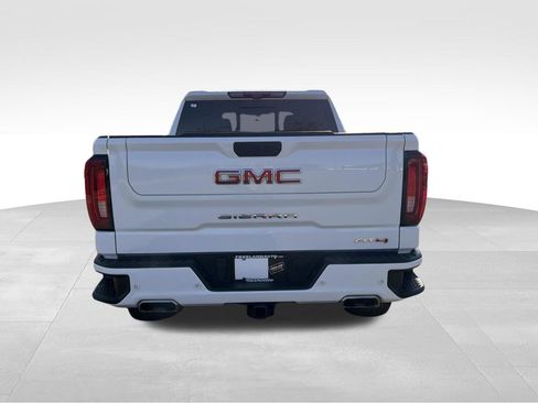 Used 2024 GMC Sierra 1500 AT4 w/ Technology Package image 4