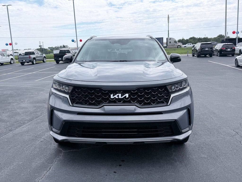 Used 2022 Kia Sorento S FWD image 3