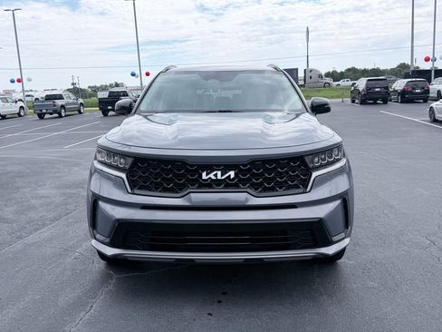Used 2022 Kia Sorento S FWD image 3