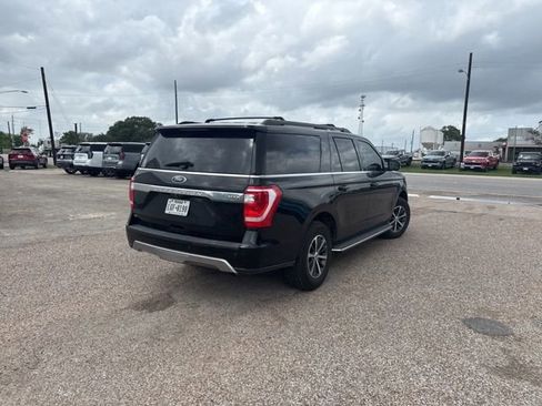 Used 2018 Ford Expedition Max XLT w/ Equipment Group 202A image 6