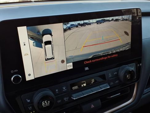 Used 2024 Toyota Grand Highlander AWD Hybrid image 37