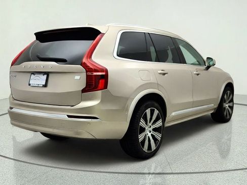 Used 2024 Volvo XC90 T8 Plus w/ Protection Package Premier AWD/4WD image 5