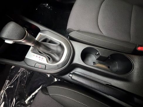 Used 2024 Kia Forte LXS image 19