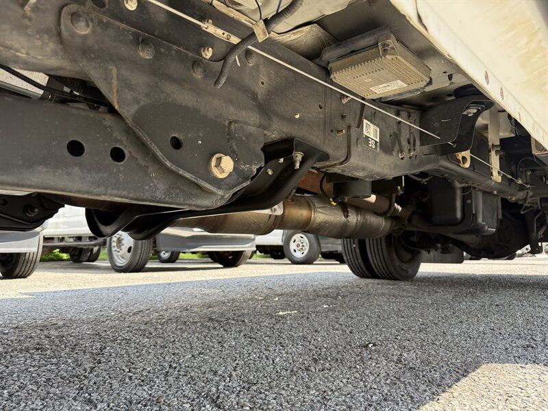 Used 2016 Ford F550 2WD Regular Cab Super Duty image 37