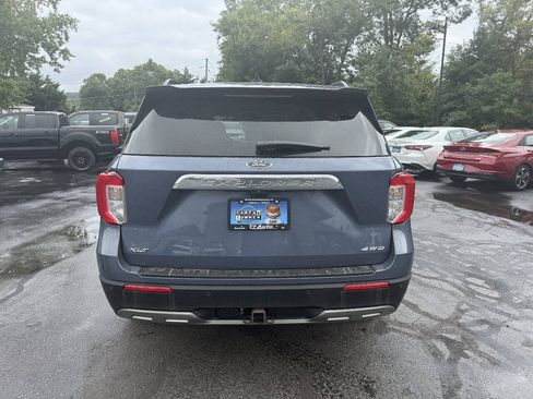Used 2021 Ford Explorer XLT w/ Equipment Group 202A AWD/4WD image 11