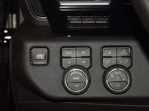 New 2026 Chevrolet Silverado 1500 LTZ w/ LTZ Premium Package image 36