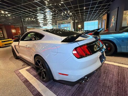 Used 2018 Ford Mustang Shelby GT350R w/ GT350R Equipment Group 920A RWD image 7