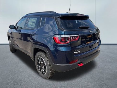 New 2026 Jeep Compass Trailhawk w/ Sun, Sound & Navigation Group AWD/4WD image 2