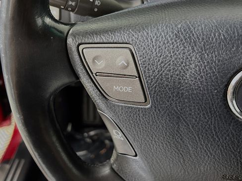 Used 2011 Lexus LS 460 w/ Comfort Pkg image 19