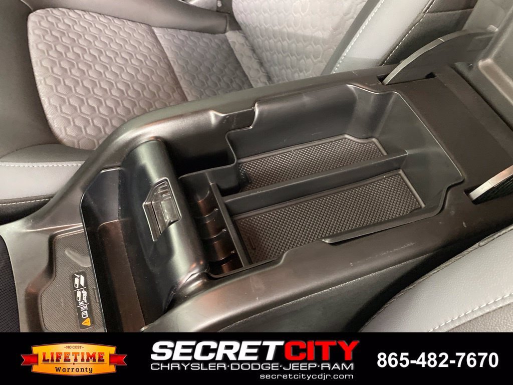 Used 2022 Chevrolet Colorado Z71 AWD/4WD image 23