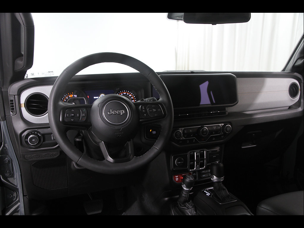 Used 2025 Jeep Wrangler Unlimited Sport AWD/4WD image 6