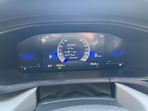 Certified 2024 Volkswagen Taos SE w/ Panoramic Sunroof Package image 20