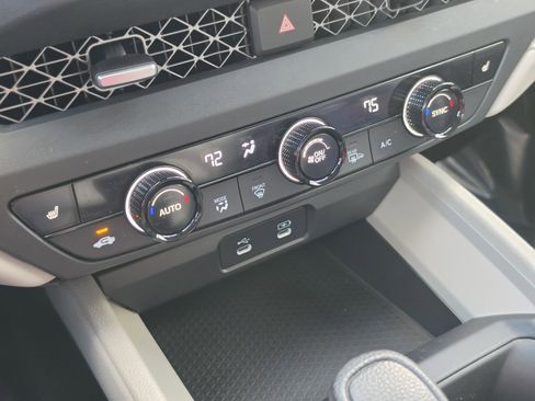 Certified 2023 Honda Accord EX image 24