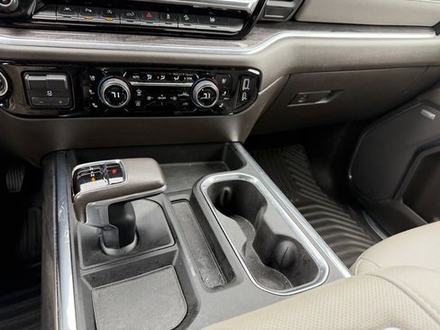 Used 2022 Chevrolet Silverado 1500 LTZ w/ Technology Package image 20