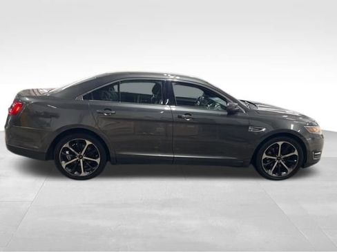 Used 2016 Ford Taurus SEL w/ Equipment Group 201A AWD/4WD image 9