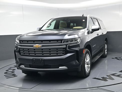 Certified 2023 Chevrolet Suburban Premier image 11