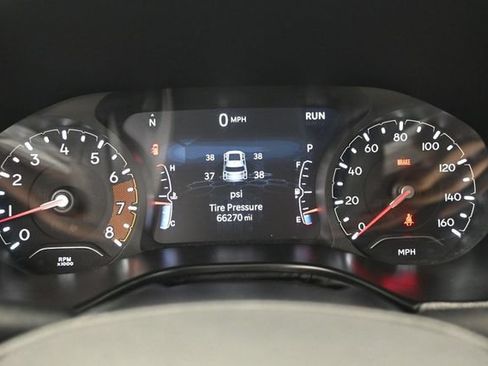 Used 2024 Jeep Compass Latitude AWD/4WD image 9