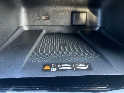 Certified 2025 Chevrolet Traverse LT image 26