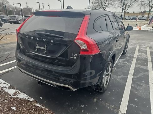 Used 2018 Volvo V60 T5 Cross Country w/ Convenience Package image 6