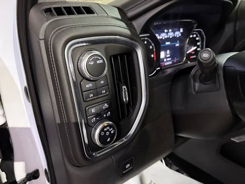 Used 2021 GMC Sierra 1500 Denali w/ Denali Premium Package image 13