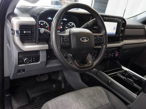 Used 2024 Ford F250 XLT AWD/4WD image 7