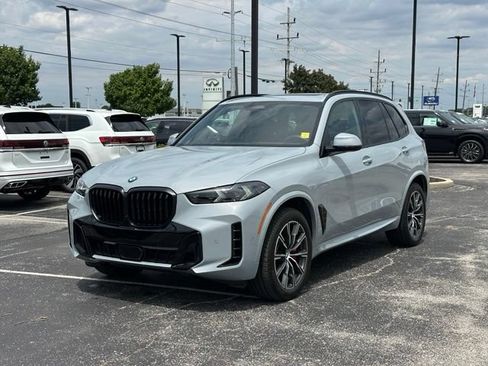 Used 2026 BMW X5 xDrive40i AWD/4WD image 3