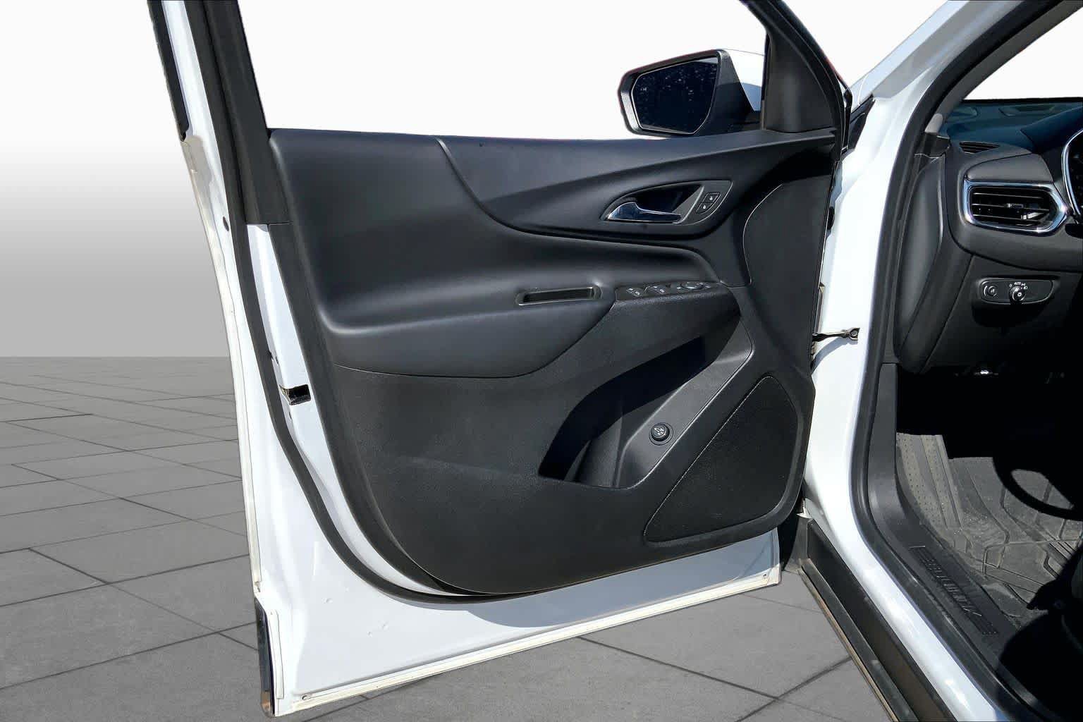 Certified 2023 Chevrolet Equinox LT FWD image 21