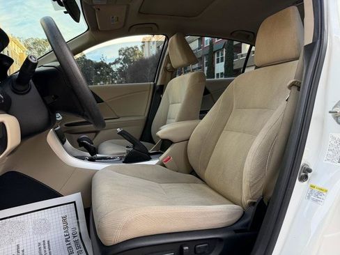Used 2015 Honda Accord EX image 39