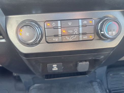 Used 2022 Ford F350 XLT w/ Snow Plow Prep Package image 31