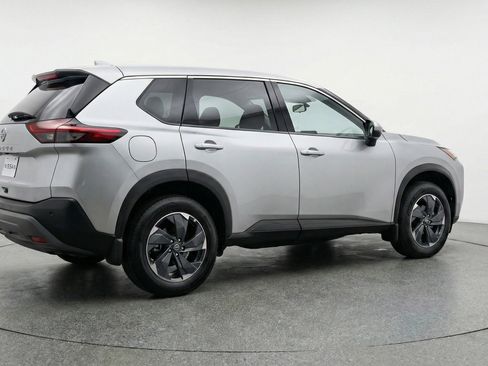 Used 2025 Nissan Rogue SV FWD image 9