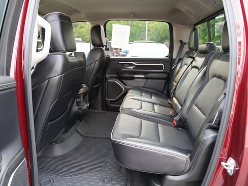 Used 2022 RAM 1500 Laramie AWD/4WD image 5