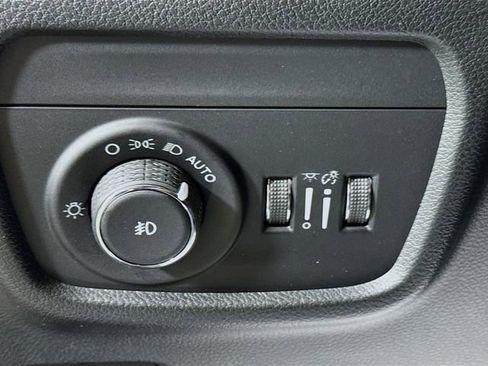 New 2026 Jeep Grand Cherokee L Limited AWD/4WD image 10