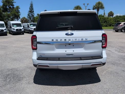 Certified 2024 Ford Expedition Limited AWD/4WD image 4