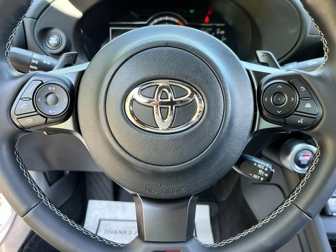 Used 2026 Toyota GR86 Premium w/ ALL Weather Mat Package (TMS) RWD image 13