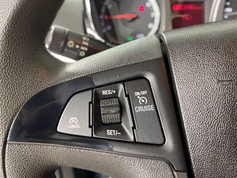 Used 2017 GMC Terrain SLE image 13