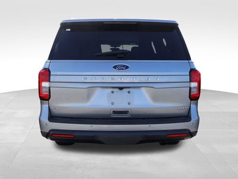 Used 2022 Ford Expedition Max XLT AWD/4WD image 12
