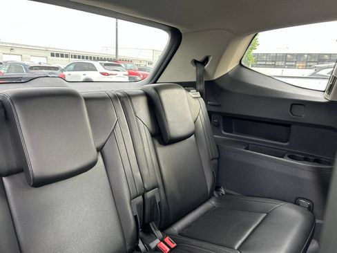 Used 2019 Volkswagen Atlas SE w/ Towing Package AWD/4WD image 13