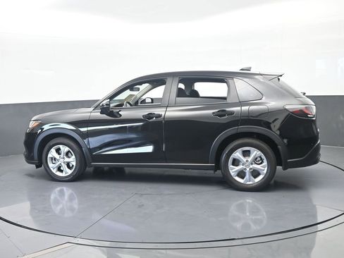 Used 2025 Honda HR-V LX image 3
