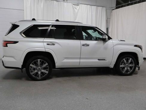 Used 2024 Toyota Sequoia Capstone AWD/4WD image 10