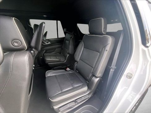 Used 2021 GMC Yukon SLT w/ SLT Luxury Plus Package AWD/4WD image 25