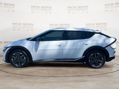 New 2025 Kia EV6 Light image 2