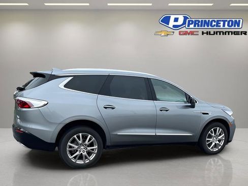 Used 2023 Buick Enclave Essence w/ Experience Buick Package FWD image 8