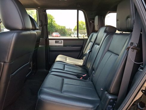 Used 2017 Ford Expedition Limited AWD/4WD image 11