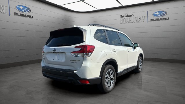 Used 2023 Subaru Forester Premium w/ Popular Package #1 AWD/4WD image 5