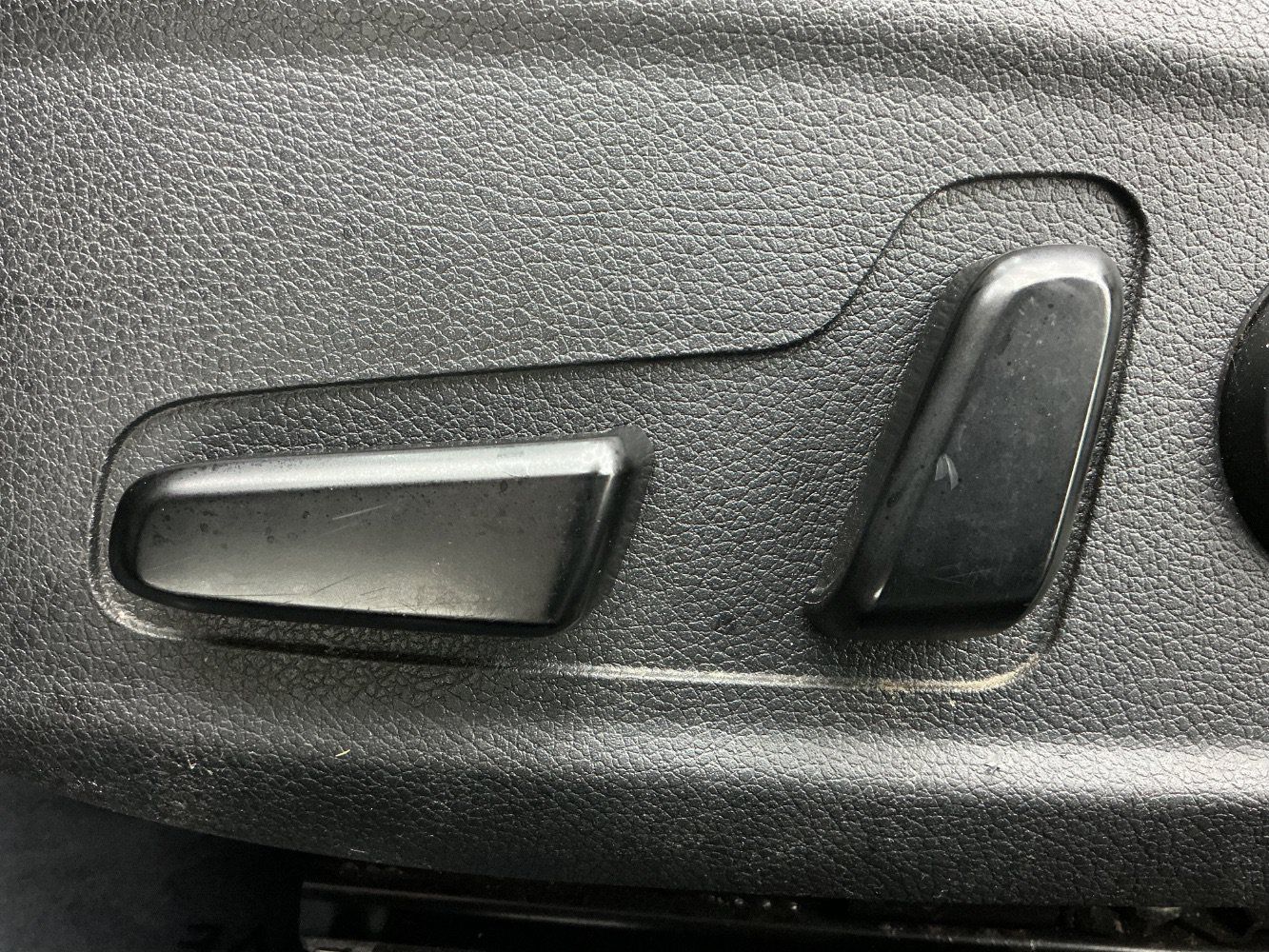 Used 2019 Kia Stinger Premium AWD/4WD image 39