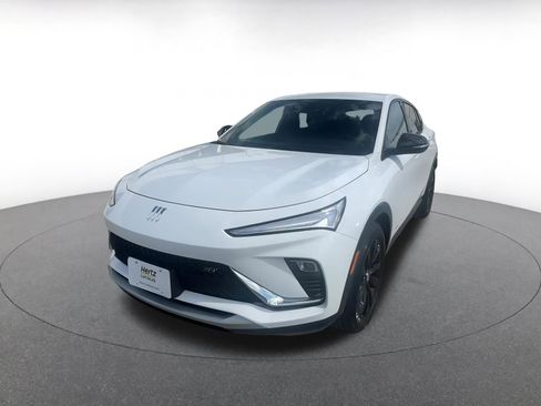 Used 2025 Buick Envista Sport Touring image 7