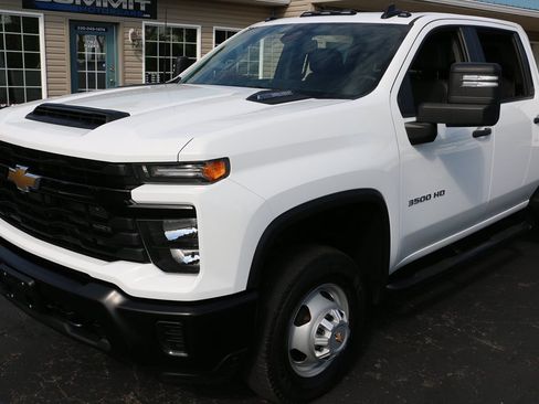 Used 2025 Chevrolet Silverado 3500 W/T w/ WT Convenience Package AWD/4WD image 39