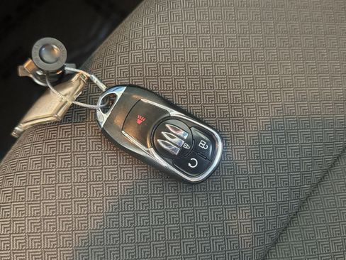 Used 2025 Buick Encore GX Preferred image 22