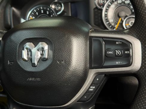 Used 2019 RAM 1500 Tradesman AWD/4WD image 30